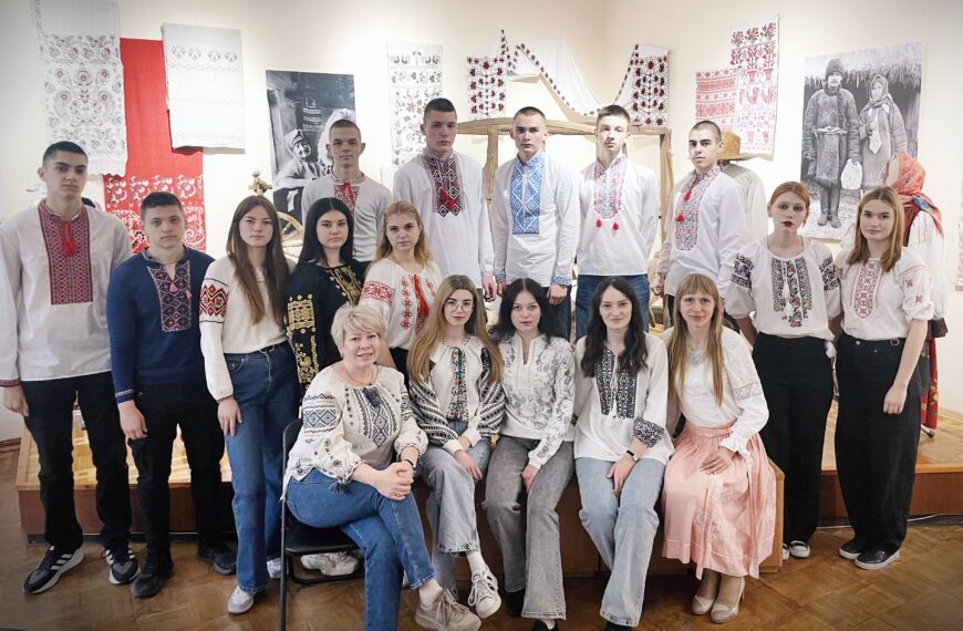 Виставка вишиванок з унікальної колекції…