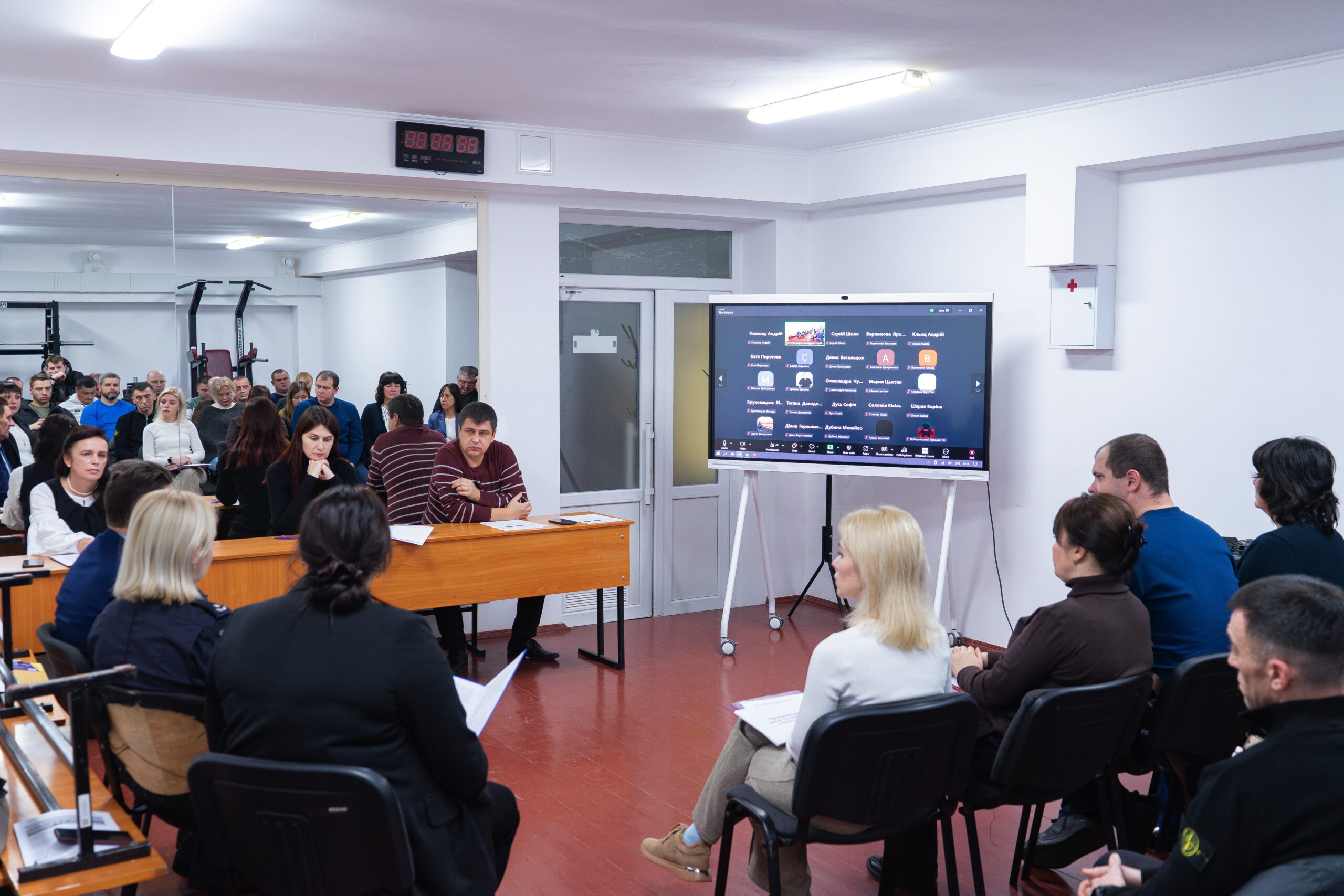 Міжвідомчий науково-практичний круглий стіл присвячений темі насильства у сім’ї