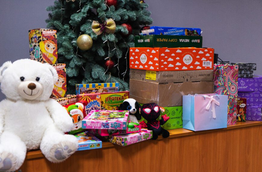 Студенти ПАУ відвідали дітей до різдвяних свят🎁💚