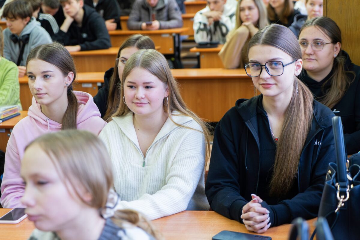 594978787_1386403110163712_4396788549178956198_n