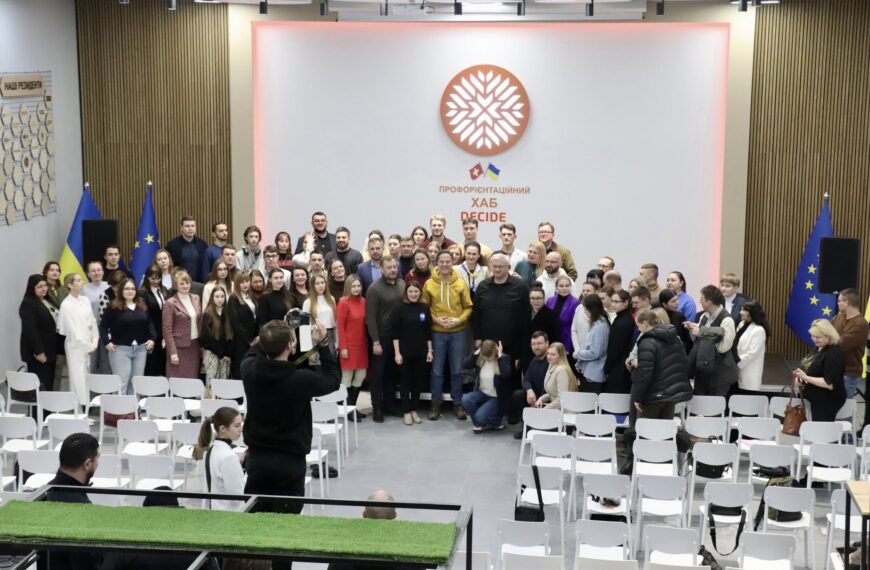 Представники ПАУ на зустрічі з секретарем НАТО та&hellip;