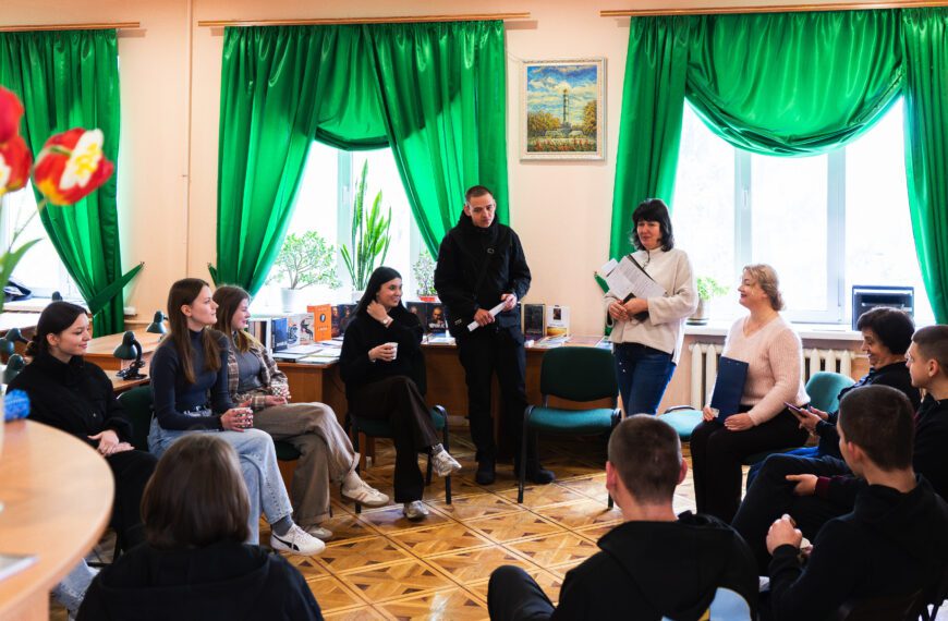 Квітневе засідання літературного клубу ПАУ «Читацький діалог»