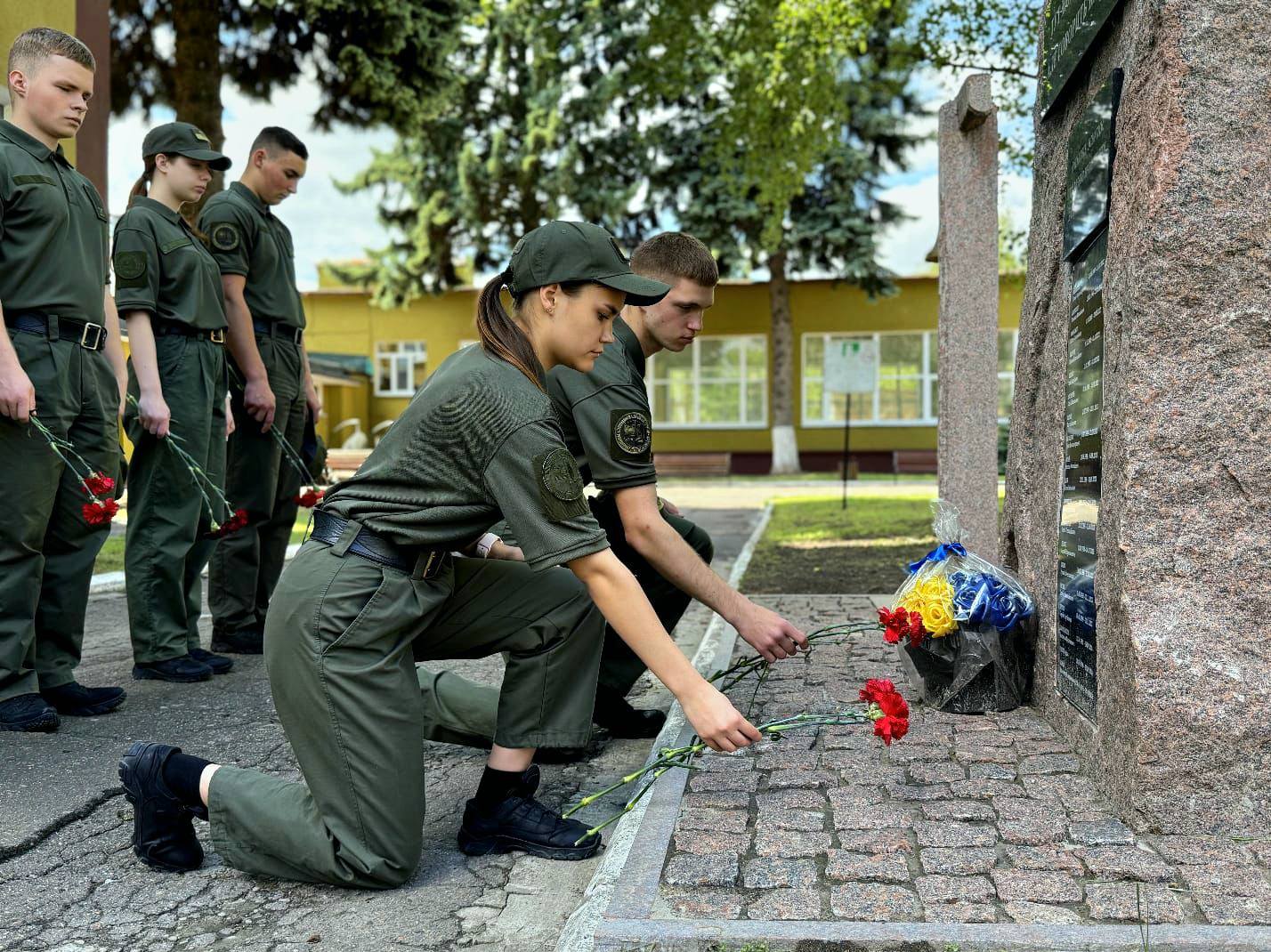 23 травня – День Героїв
