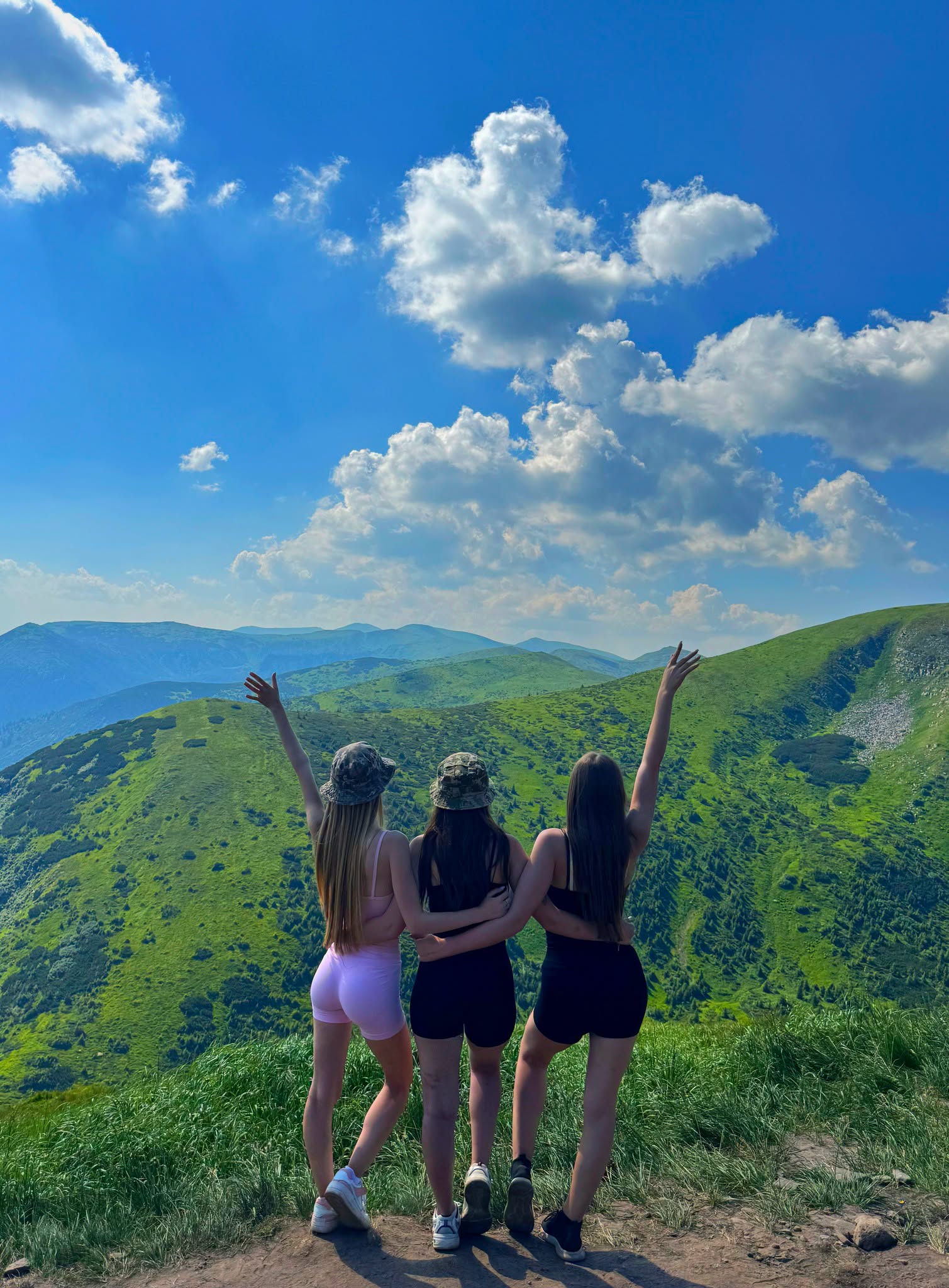 Першокурсники ПАУ піднялись на Говерлу⛰️